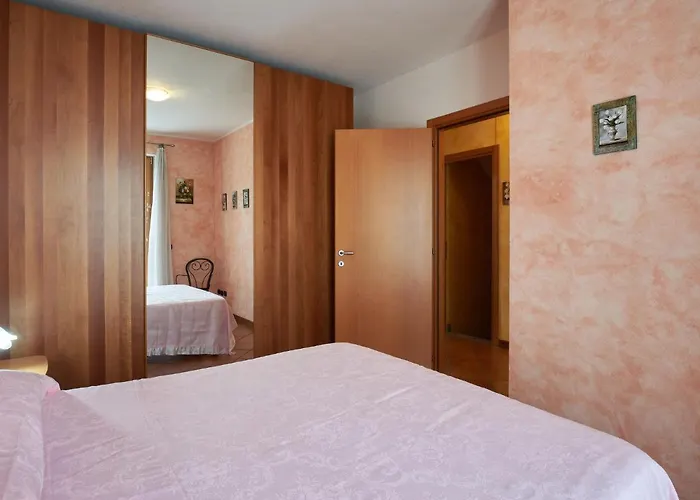 度假居 Gigliola - Cco390 By Interhome