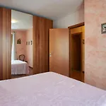 度假居 Gigliola - Cco390 By Interhome